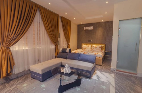 Abelemkpe Hotel | Quads Villa