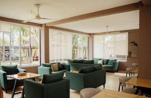 Kumasi Hotel | Momo's Hotel