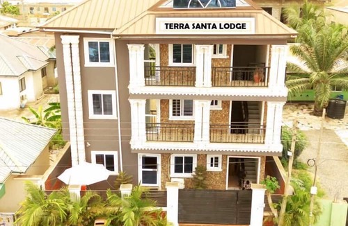 Adentan Cabin | Terra Santa Lodgings & Restaurants