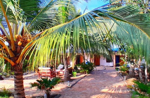 Prampram Hotel | Blue Palm Resort