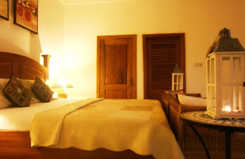 Kwabenyan Hotel | Accra Royal Castle Apartments & Suites