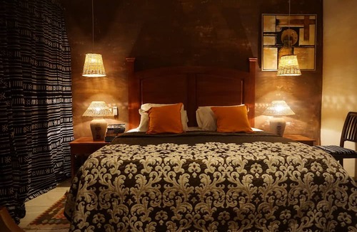 Kwabenyan Hotel | Accra Royal Castle Apartments & Suites
