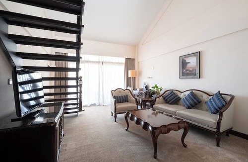 Accra Hotel | Tang Palace Hotel