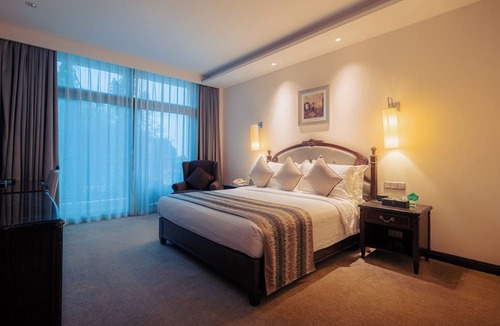 Accra Hotel | Tang Palace Hotel