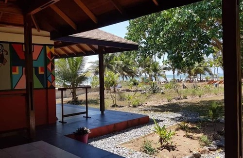 Ampenyi Hotel | Ko-Sa Beach Resort
