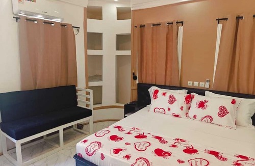 Lome Hotel | RHÔ Résidence Hôtelière Ôkèrè-Ôburu