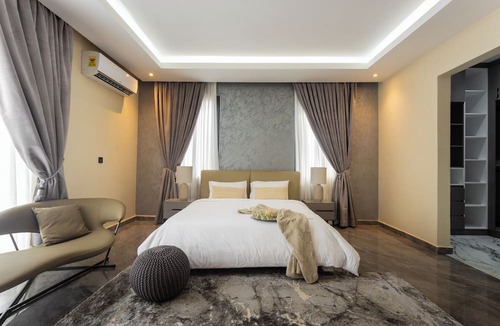 Santeo Villa | Gloria's Court-BlueWaters