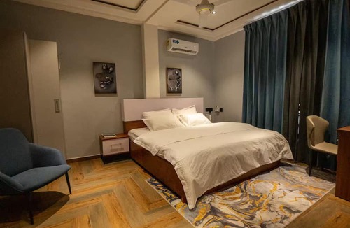 Accra Apartment | EllaVista Residence