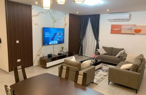Roman Ridge Apartment | Nova luxe 2 Bed Executive Stay