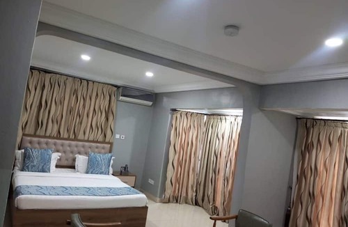 Prampram Hotel | RB Park Hill Hotel
