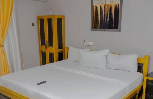Tema Hotel | Amuzu Hotel