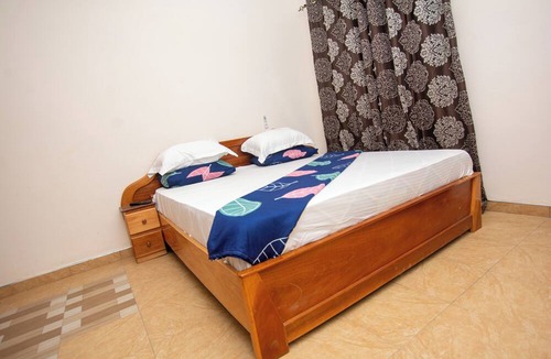 Ejisu House | Yaa Asantewaa Inn