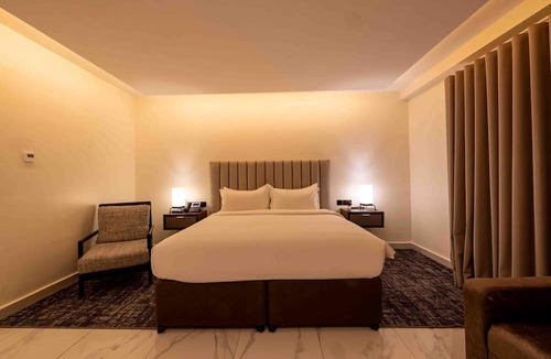 Accra Hotel | The Palms by Eagles Airport City