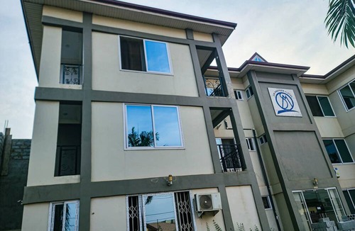 Prampram Hotel | SM Premier Hotel
