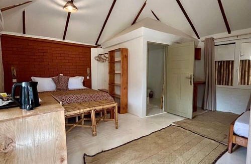 Cape Coast Hotel | Oasis Beach Resort