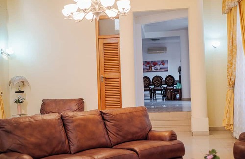 Accra Hotel | Eey Kay Booking Ghana
