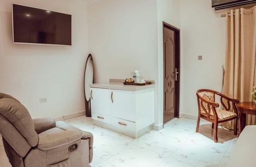 Jirapa Hotel | Royal Cosy Hills
