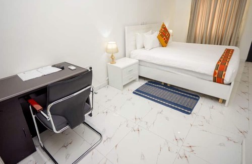 Jirapa Hotel | Royal Cosy Hills