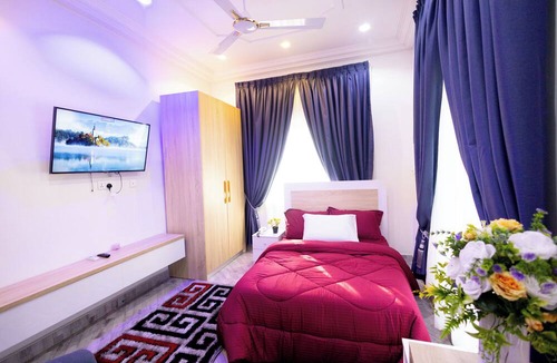 Kwabenyan Hotel | Firnic Luxurious Private Hotel