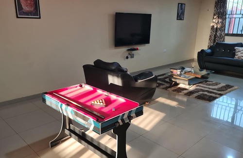 Accra Cabin | The Charways Lodge