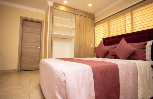 Kumasi Bed & Breakfast | Royal Golf Views