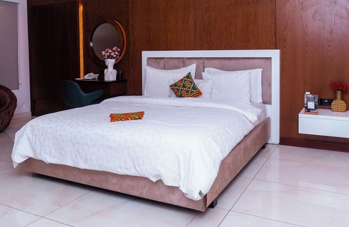East Legon Hotel | Tchetche Hotel & Restaurant