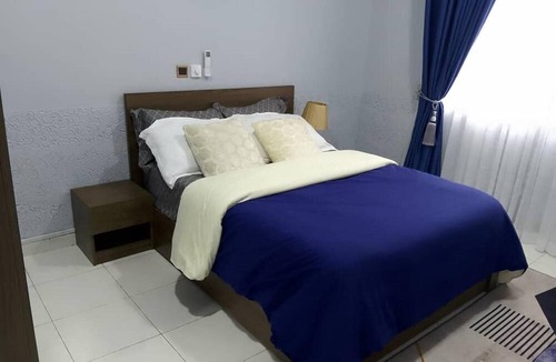 Adentan Apartment | Adenta-accra - 3 Beds - Sleeps 6 - Private Parking