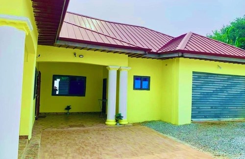Central Region Bed & Breakfast | Oliver Cottage