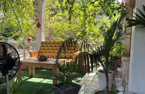 Kokrobite Hotel | African Treasure Beach Resort