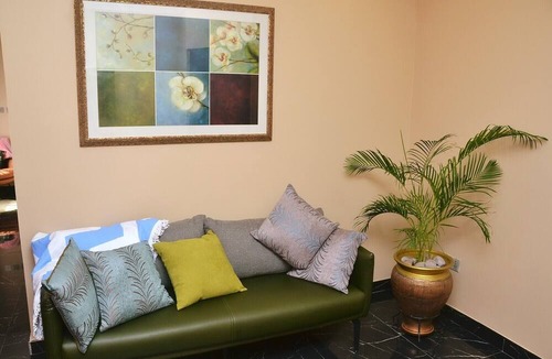 Nungua Hotel | The Green Royal Hotel