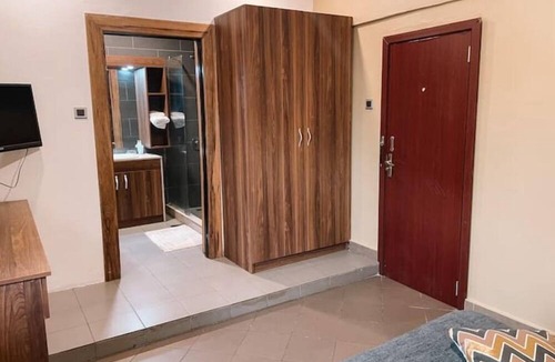 North Ridge House | Budget-friendly Hotel in the heart of the city!