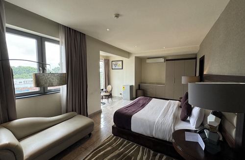 Accra Hotel | The Palms by Eagles Airport Residential