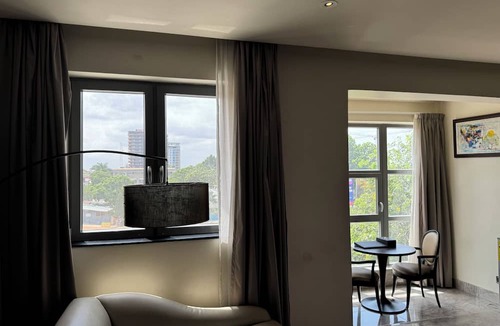 Accra Hotel | The Palms by Eagles Airport Residential