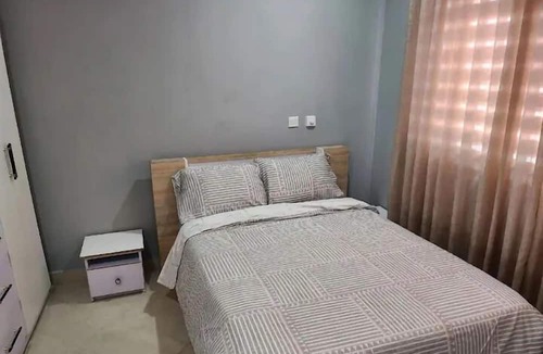Nungua Bed & Breakfast | Beautiful Cozy 2 Bed Near Highway