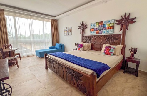 Nungua Hotel | The C Resort & Residences