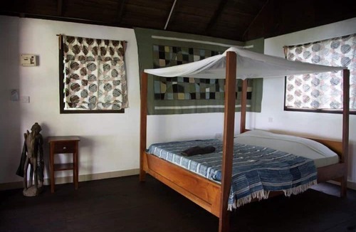 Busua Hotel | FANTAS FOLLY BEACH LODGE