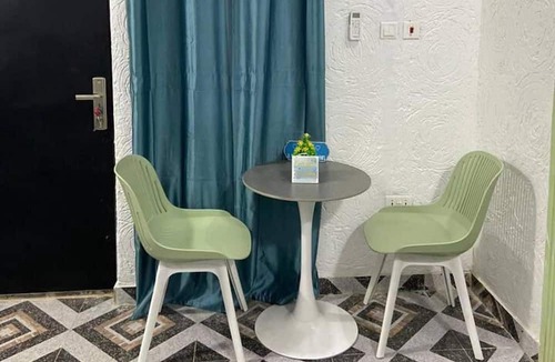 Nungua House | 1 Bedroom House Sleeps 2 - Aircon - Free Parking