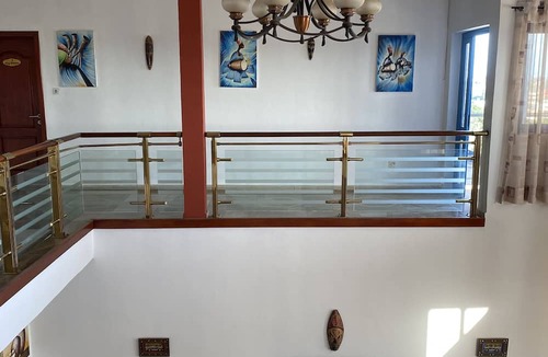 Sekondi-Takoradi Cabin | Luxurious Ten-Bedroom Lodge Apartment
