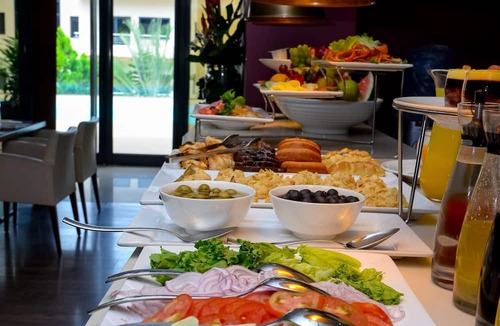Cantonments Hotel | Fiesta Residences Boutique Hotel and Serviced Apartments