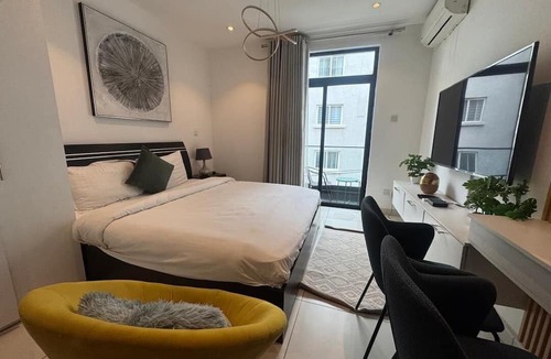 Osu Apartment | Red Apple Haven