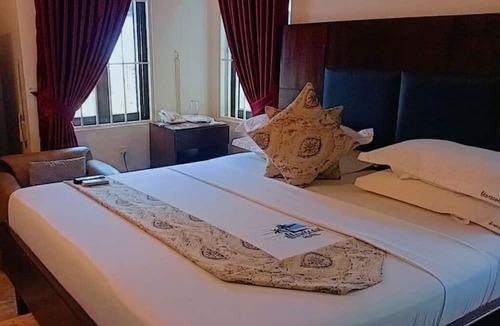 Kumasi Hotel | Monsoon Hotel Ltd