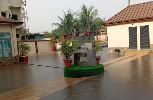 Kumasi Hotel | Monsoon Hotel Ltd