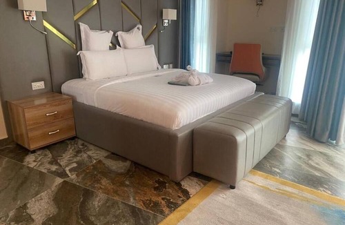 Akyinim Hotel | THE GROVE ESSIPONG BEACH RESORT