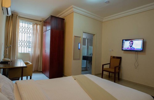 Kumasi Hotel | Crystal Rose Ambassador Hotel