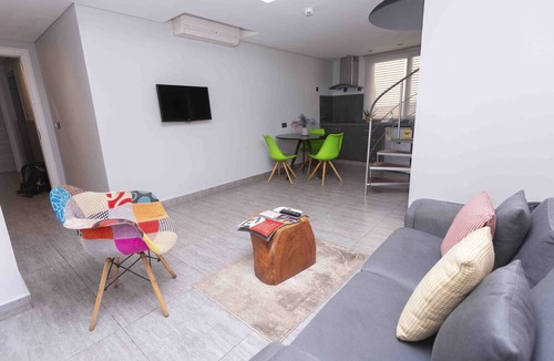 Osu Klottey Hotel | Urbano Hotel