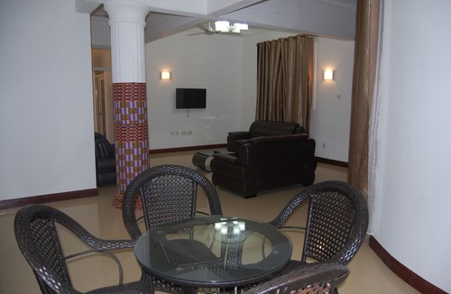 Accra Hotel | Kingsbridge Royale Hotel