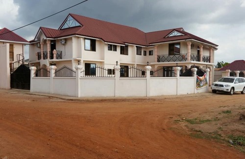 Sunyani Hotel | Moonlite Hotel Sunyani Airport