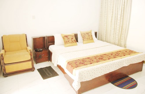 Accra Hotel | Pekan Hotel