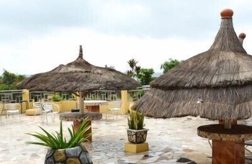 Oshien Hotel | Sikaso Beach Hotel