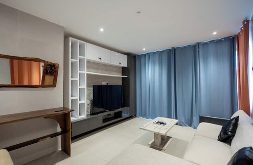 Gomoa Fetteh Hotel | Tills Beach Hotel